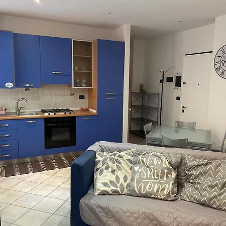 Casa Celeste, Bilocale Nel Pieno Centro Di Alassio Bagian luar foto